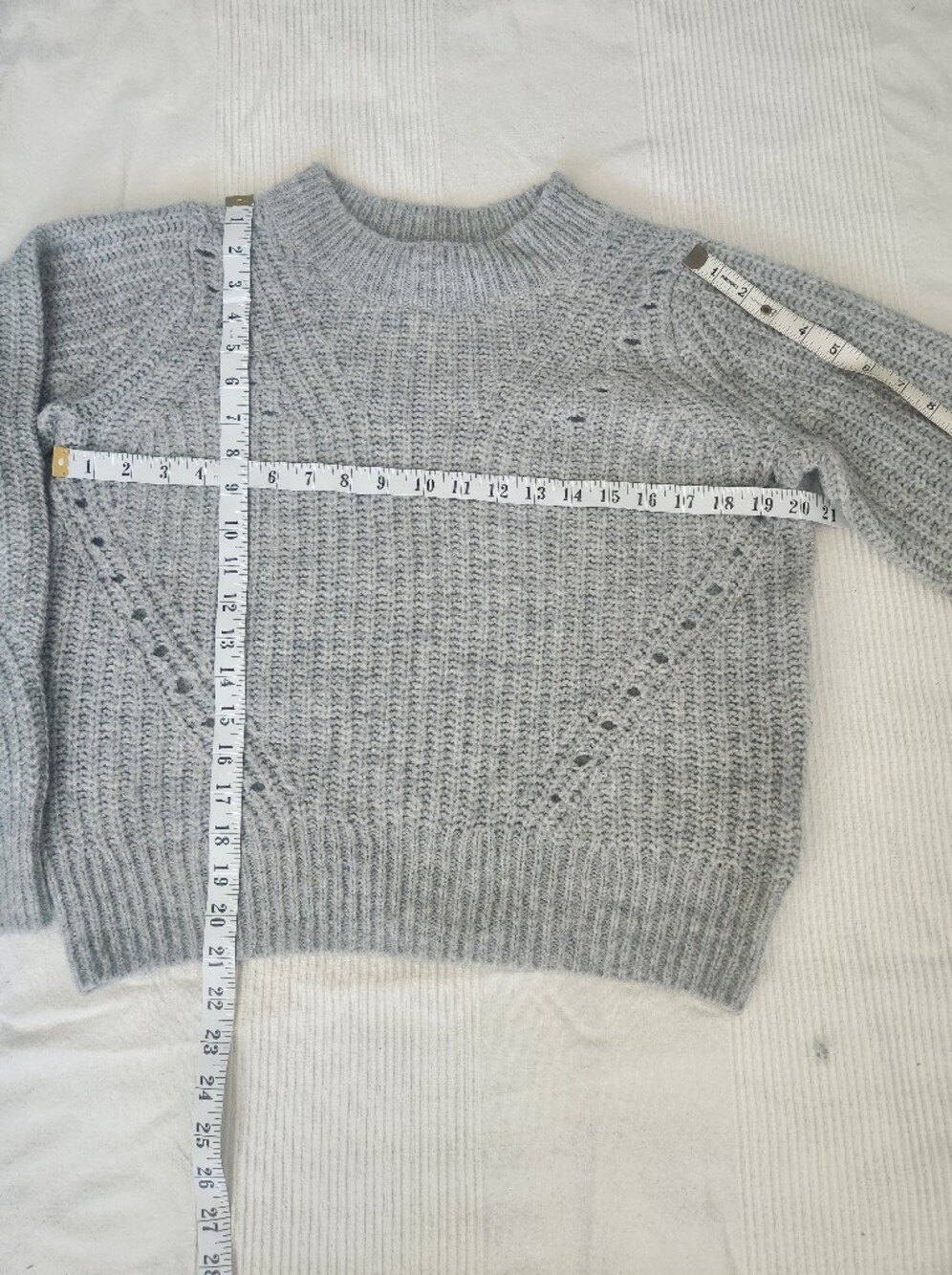 Chunky Soft Grey Wool Blend Knitted Pullover Crew Sweater Size Small - Picture 2 of 11